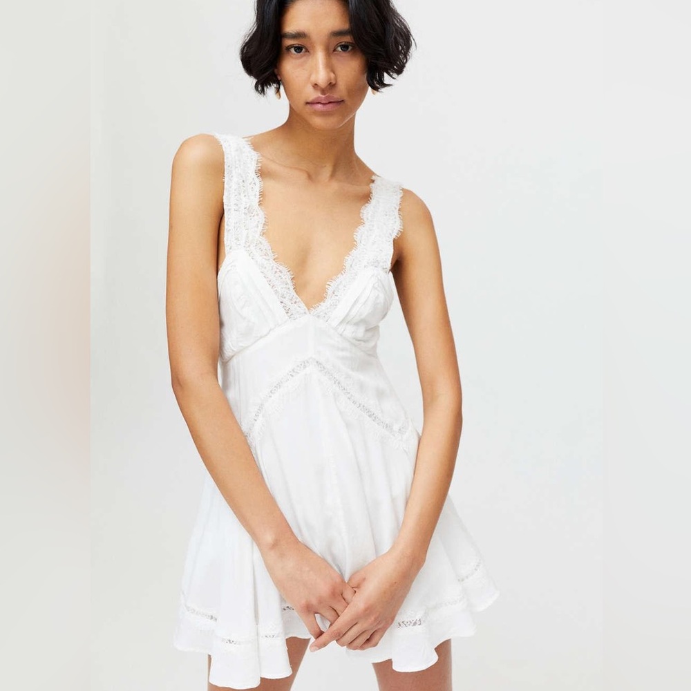 Urban Outfitters Uo Tiffany Lace Trim Mini Dress